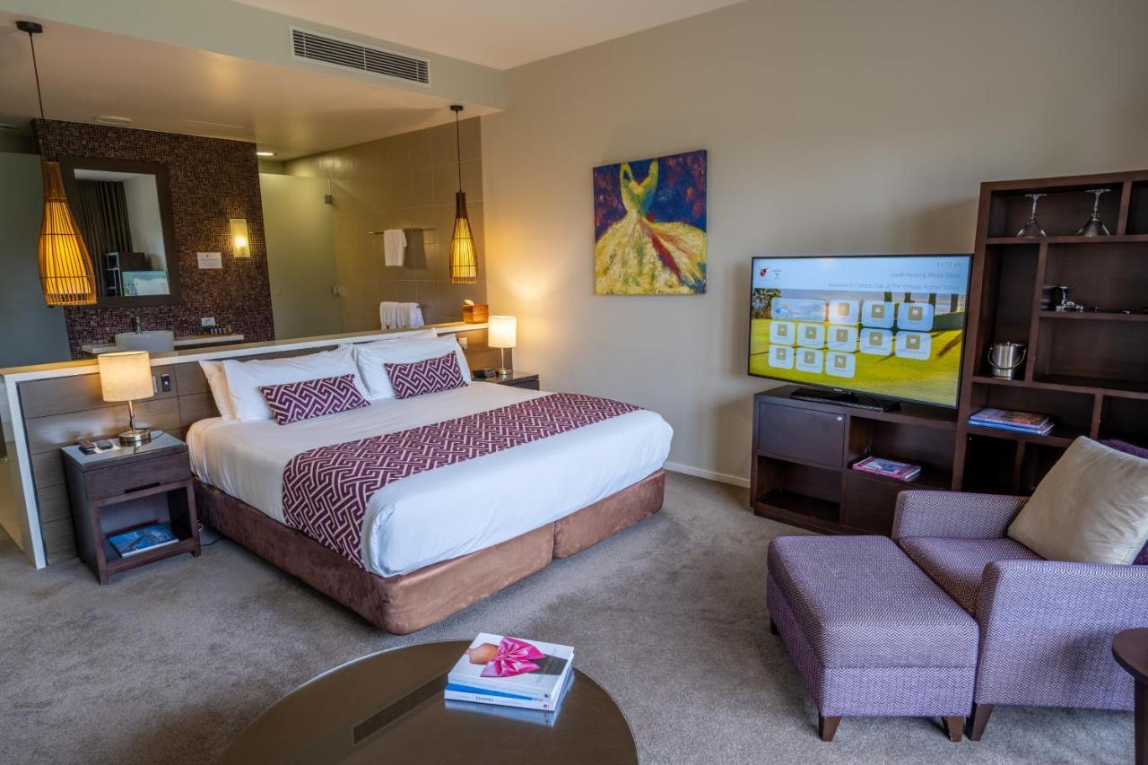 Chateau Elan At The Vintage Pokolbin Εξωτερικό φωτογραφία A room at the hotel