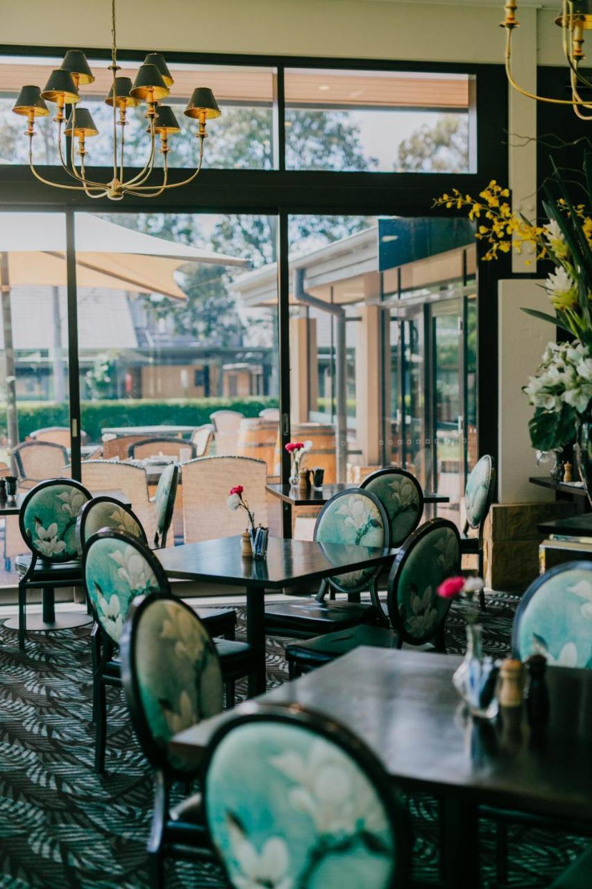 Chateau Elan At The Vintage Pokolbin Εξωτερικό φωτογραφία The interior of the restaurant
