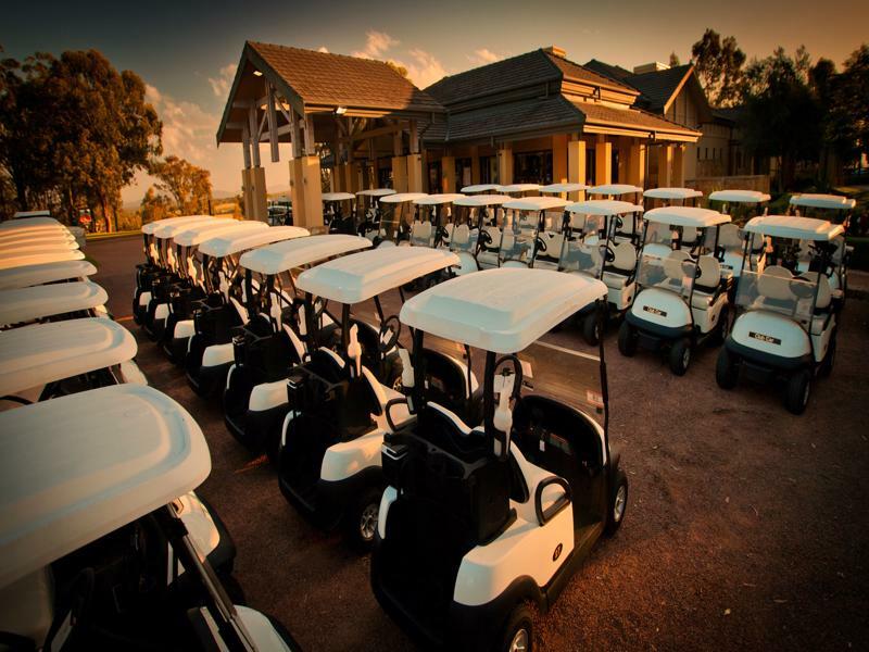 Chateau Elan At The Vintage Pokolbin Εξωτερικό φωτογραφία Golf carts at the clubhouse